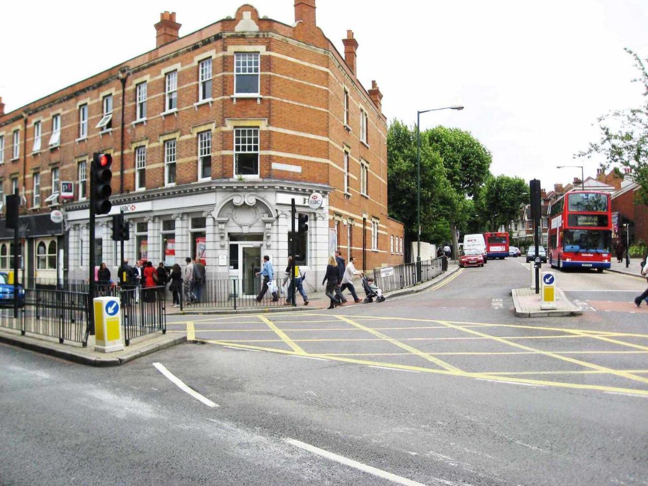 Apartment Low Cost London