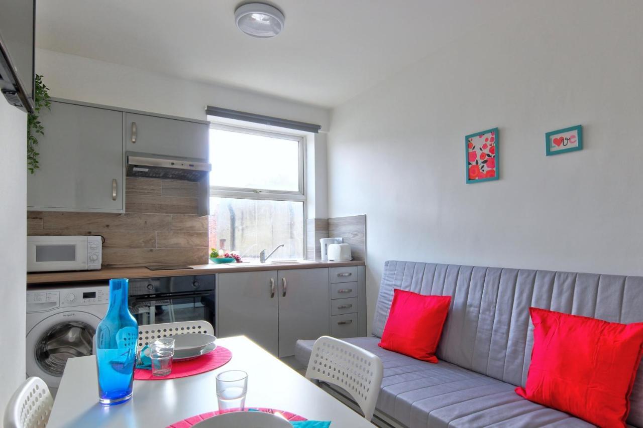 Low Cost Apartment *